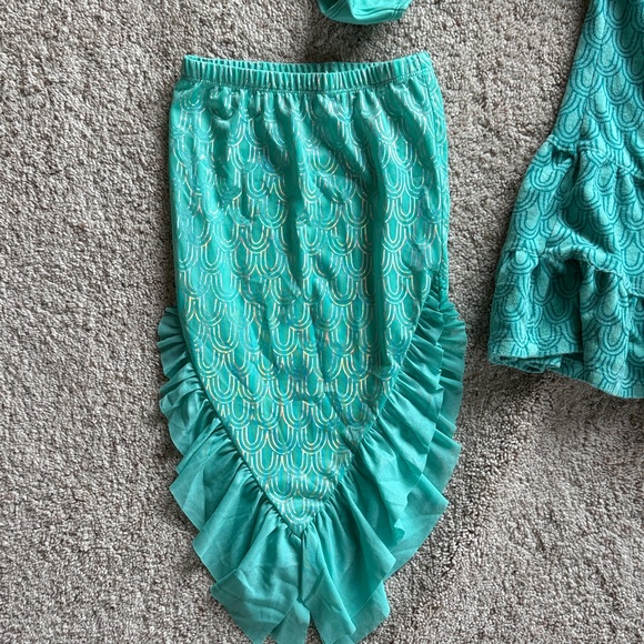 Cat & Jack Teal Mermaid Swim Set (4-Piece) Size 6 w/ Skirt & Coverup - Picture 4 of 5